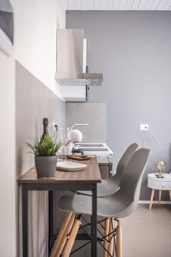 Suite 649 Mono Con Terrazzo Modène Extérieur photo