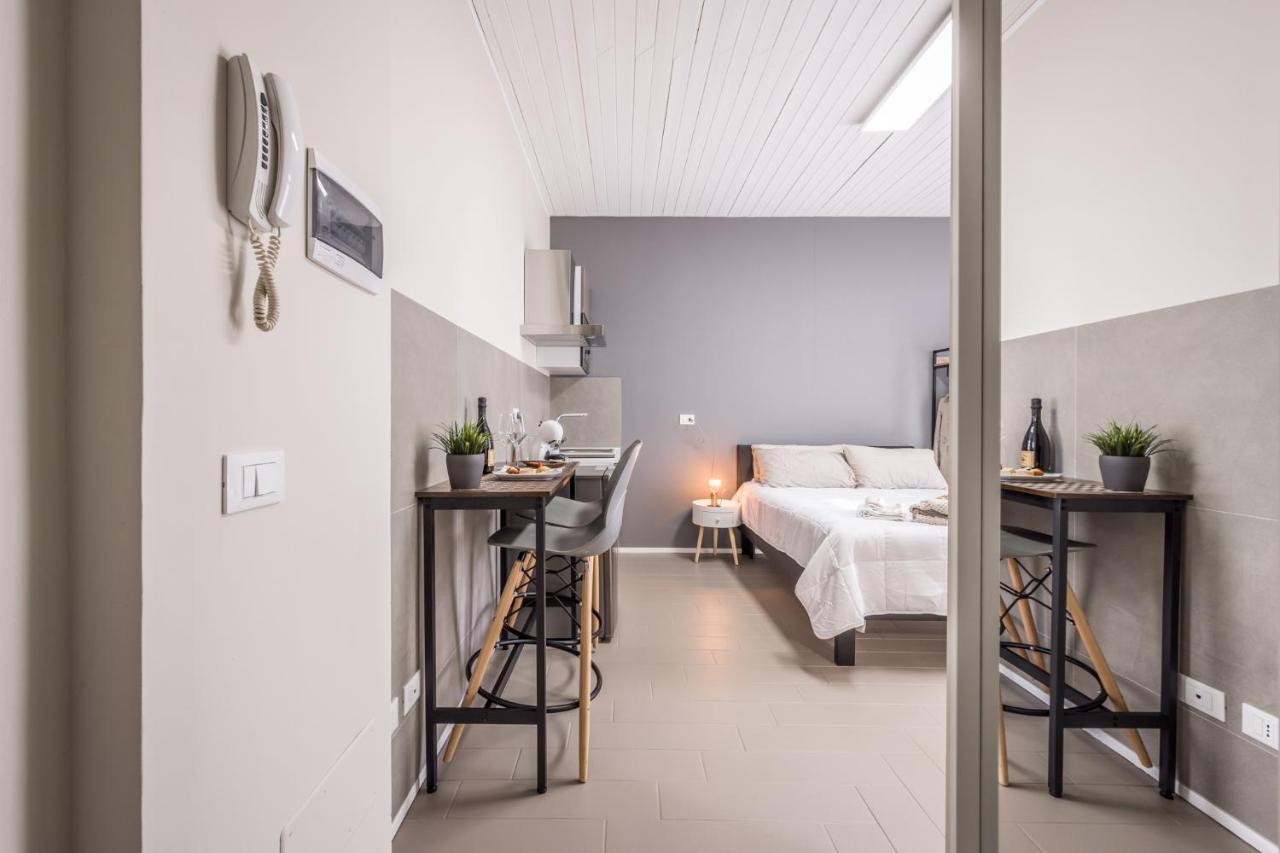 Suite 649 Mono Con Terrazzo Modène Extérieur photo