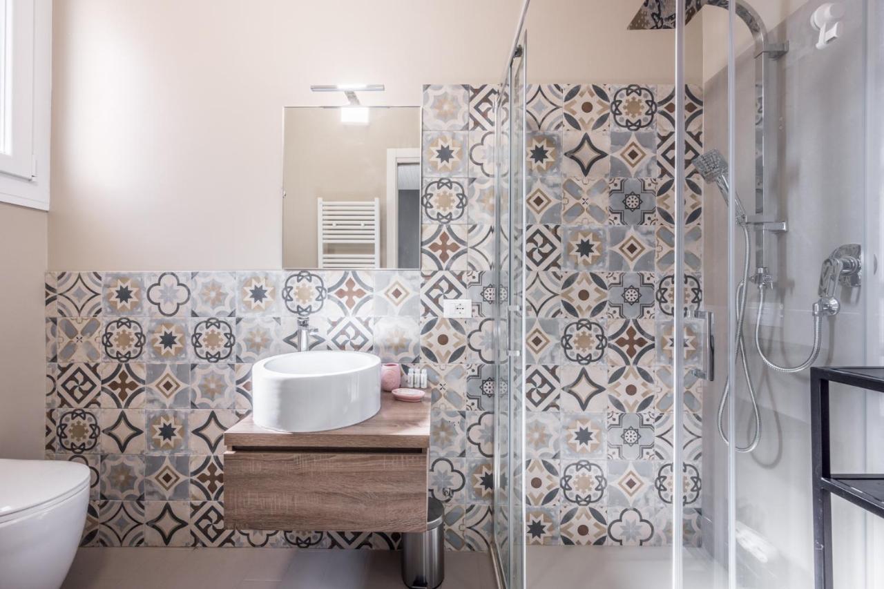 Suite 649 Mono Con Terrazzo Modène Extérieur photo